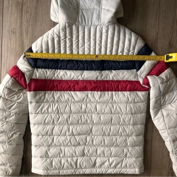 Tommy Hilfiger | Quilted Color Blocked Hooded Puffer Jacket (Small) - Picture 9 of 16